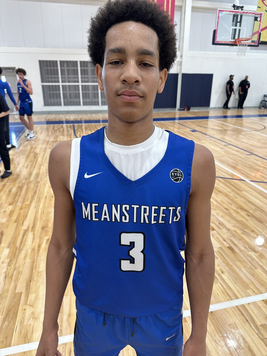 “Certified Stamped.” Meanstreets EYBL 2027 Guard Davion Thompson made a statement this morning putting up the most points this weekend in Memphis 47 points 17-19 from field (89%) 8-9 from 3 (88%) 5-5 from the free throw line (100%) @Davion_t9 #RespectTheStreets