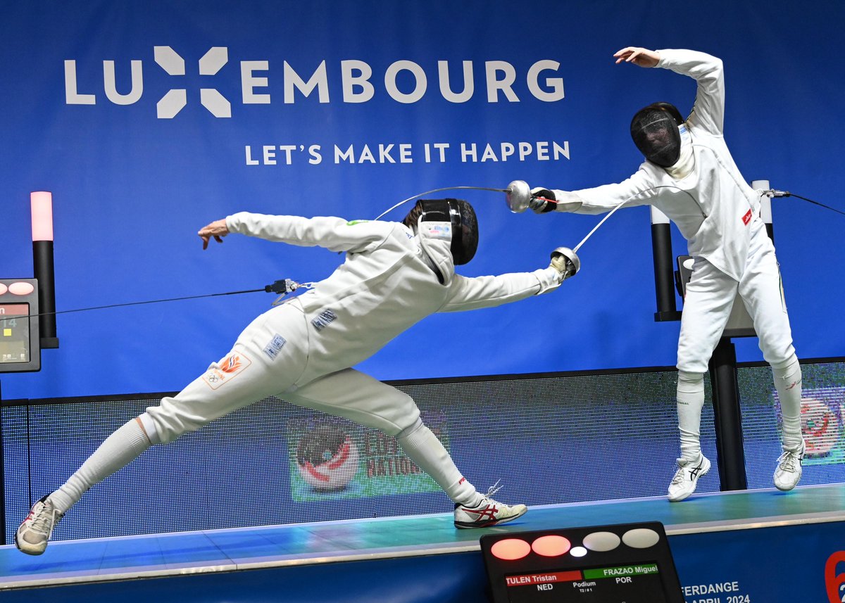 FIE_fencing tweet picture