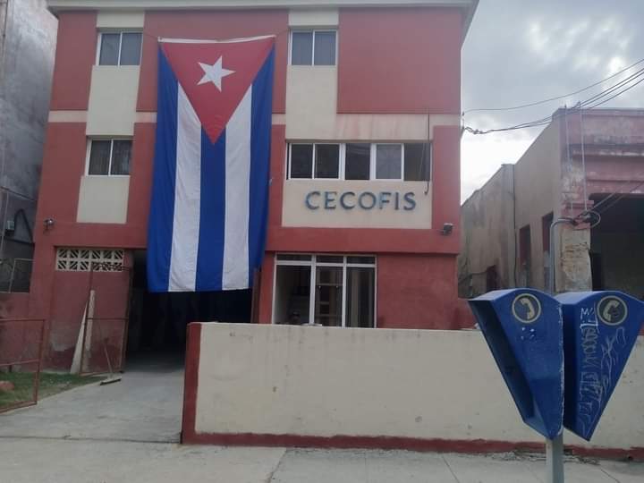 CECOFIS  preparado para el #1Mayo . Trabajo voluntario domingo temprano para saludar la fecha y mejorar el ambiente  para nuevos cursos y talleres científicos, en saludo al 30 aniversario del MFP y 29 de CECOFIS. (Tomado del Perfil de Silvio Gutiérrez Pérez)
#1mayo2024 
#Cuba 🇨🇺