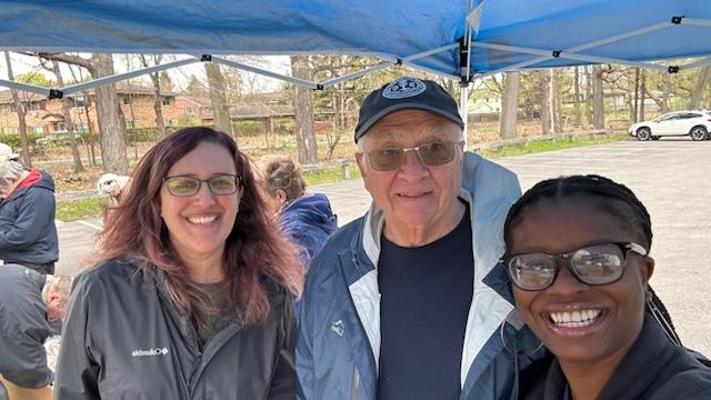 This weekend, Team Cooney joined Rochester's Sierra Club for their 4th annual tree giveaway. 'Plant a tree, cool the earth' 🌳