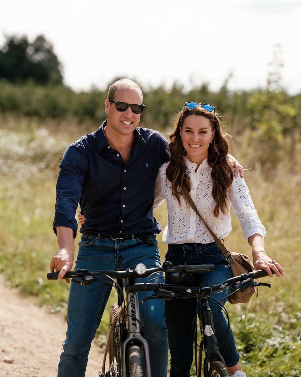 Wishing The Prince and Princess of Wales a Very Happy 13th wedding anniversary. #PrinceandPrincessofWales #Anniversary #PrincessCatherine #mondaymotivation #mondayvibes #PrincessofWales #PrinceWilliam #PrinceofWales #RoyalFamily #TeamWales @KensingtonRoyal