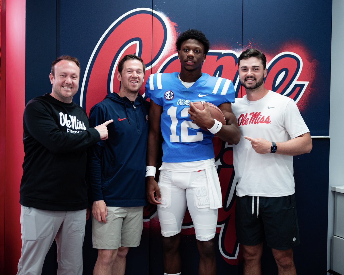 OleMissFB3 tweet picture