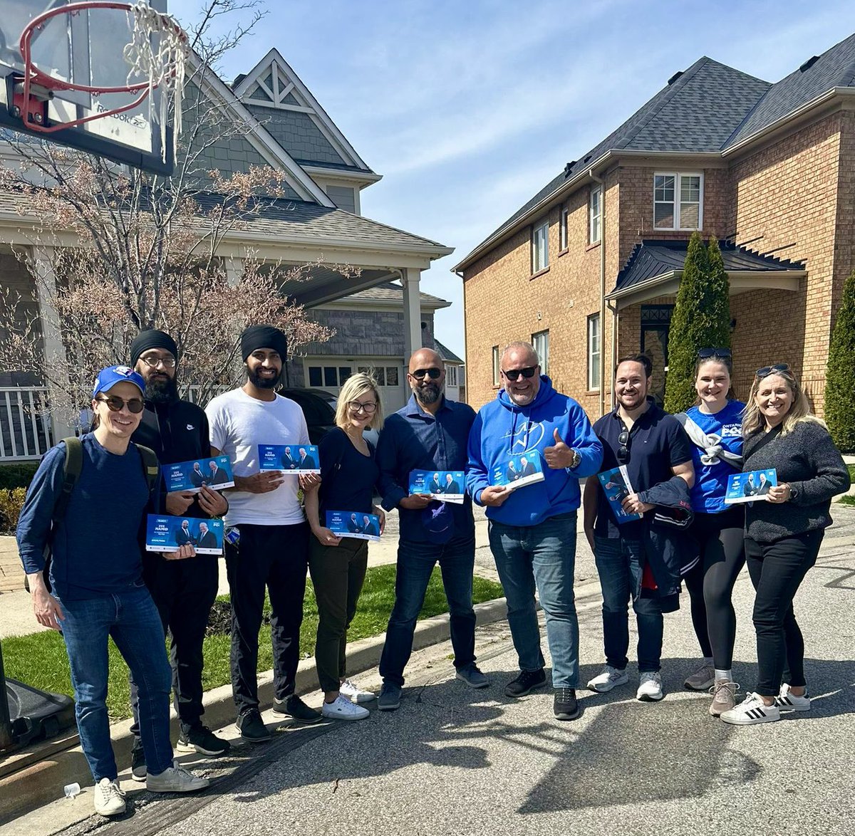 Happy to support Team Zee Hamid in Milton. @zeeinmilton is our @OntarioPCParty Candidate in the by-election next week. #GetitDone