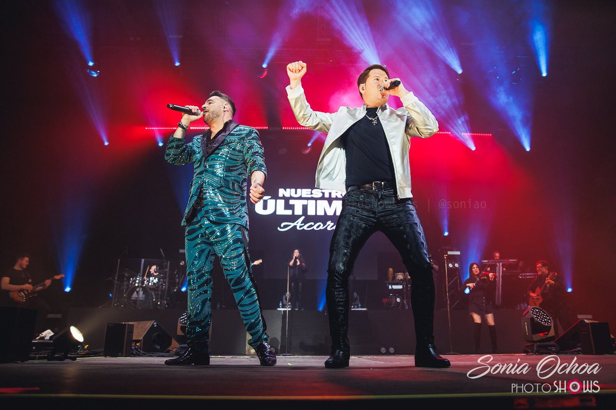 #PhotoShows <a href="/_AndyyLucas_/">Andy Lucas oficial</a> convierten el <a href="/PalauSantJordi/">Palau Sant Jordi</a> Club de #Barcelona en una gran fiesta con sus últimos acordes. Y anuncian que volverán en diciembre!💥
📷: <a href="/soniaoo/">Sonia Ochoa</a> 
Más 📷 en el enlace 👇🏼
photoshows.es/2024/04/concie…

#AndyYLucas #NuestrosÚltimosAcordes #SantJordiClub #SoldOut