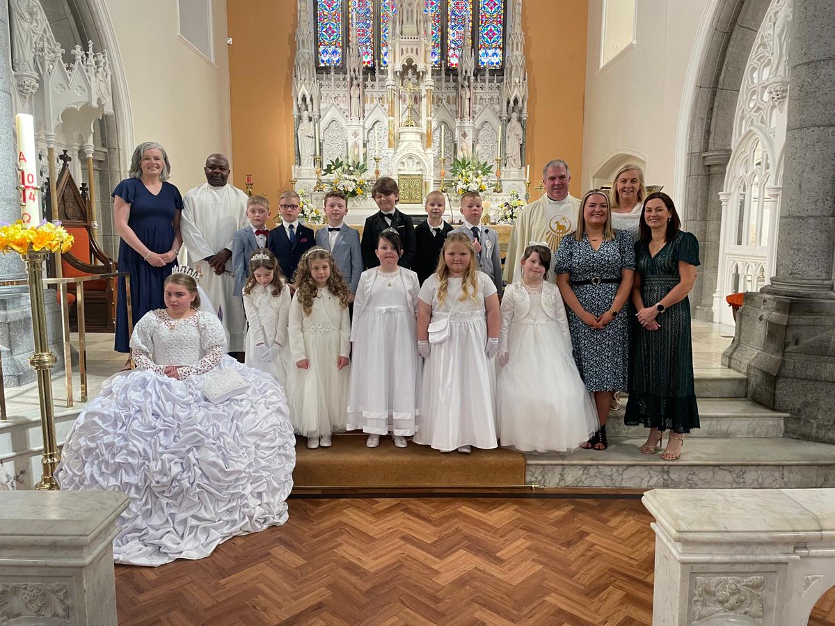 Congratulations to all our wonderful @SAttracta pupils who received their First Holy Communion at the weekend. Thank you to the teachers, SNAs, parents and local parish clergy for all their great work. @BealachanDoirin @achonrydiocese #community