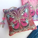 Photo by Pauline Thomas (@EmbroideredColl)