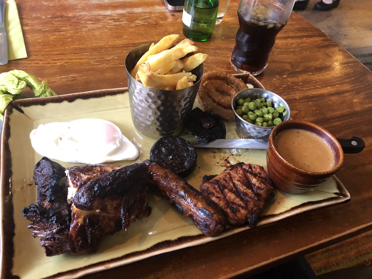 Meal out with family tonight <a href="/HarvesterUK/">Harvester Restaurant</a>.  Can anyone identify what I ordered.  Cooked to an inch of its life!? Very poor effort!  #burntofferings