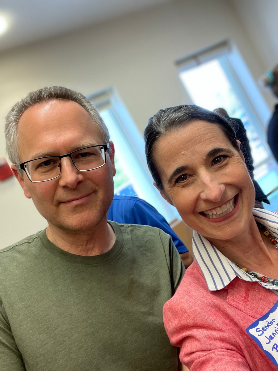 I had the pleasure of catching up with @AWexton today. He and Jennifer have been my dear friends for a long time, and I am grateful that he took the time to come by the #VA10 candidate event to say hello. @LoudounDems @FairfaxDems @PWCDems #TeamBoysko #VA10