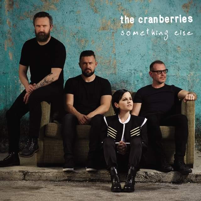 Há 7 anos chegava 'Something Else'!!!

Qual a sua canção predileta deste álbum acústico-orquestrado do The Cranberries, que trouxera releituras de seus hits?

#thecranberries #somethingelse #alternativerock #acoustic #orchestra #rock #music #musica #confrariafloydstock