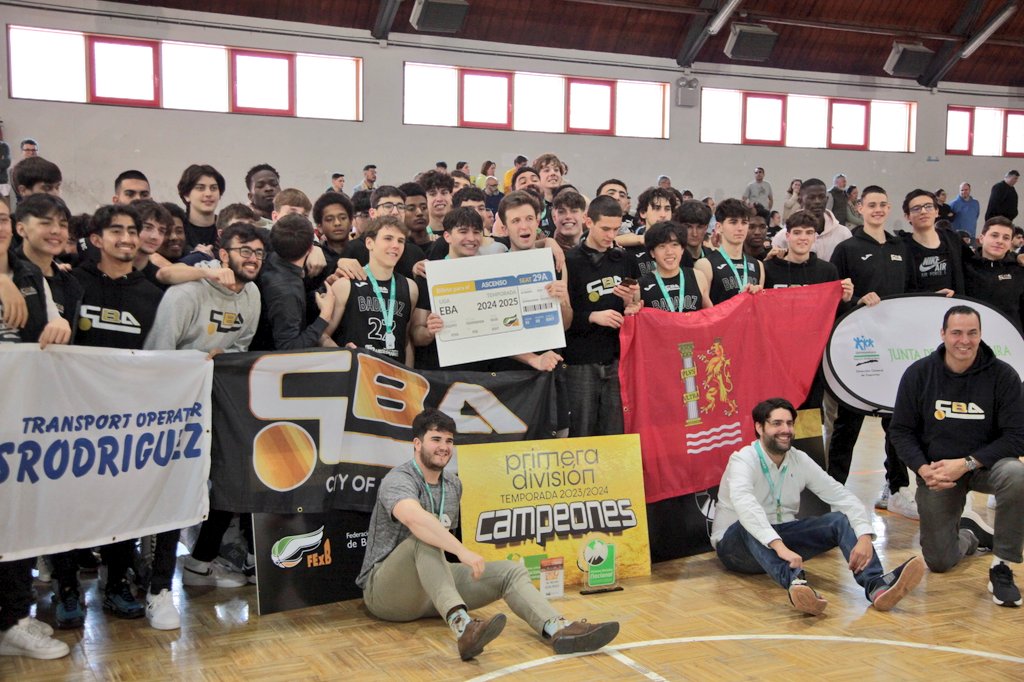 FExB's tweet photo. 📰  CRÓNICA | F4 @Primera_FExB

@CBACADEMYSPAIN Maristas se proclama campeón de Primera Nacional 🥇 y el ascenso ⬆️ a Liga EBA para la próxima temporada

@adcbaloncesto La Comuna Creativa ha sido subcampeón 🥈 después de una gran temporada 

🔗 https://t.co/sCwk20UQsQ https://t.co/WsXuyLG08V