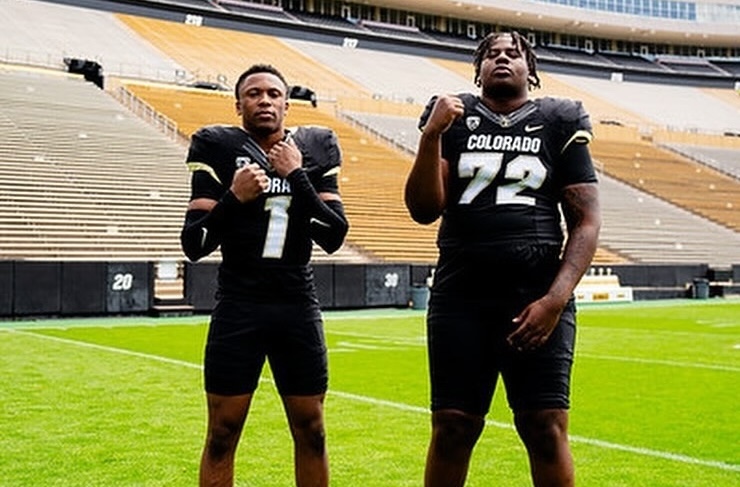 The retooling of Colorado's offensive line continued Sunday with a commitment from Clemson transfer Zack Owens. The Georgia native was a four-star recruit in the 2023 class. @troyfinnegan has the details of the Buffs' latest addition. ⤵️ colorado.rivals.com/news/former-cl…