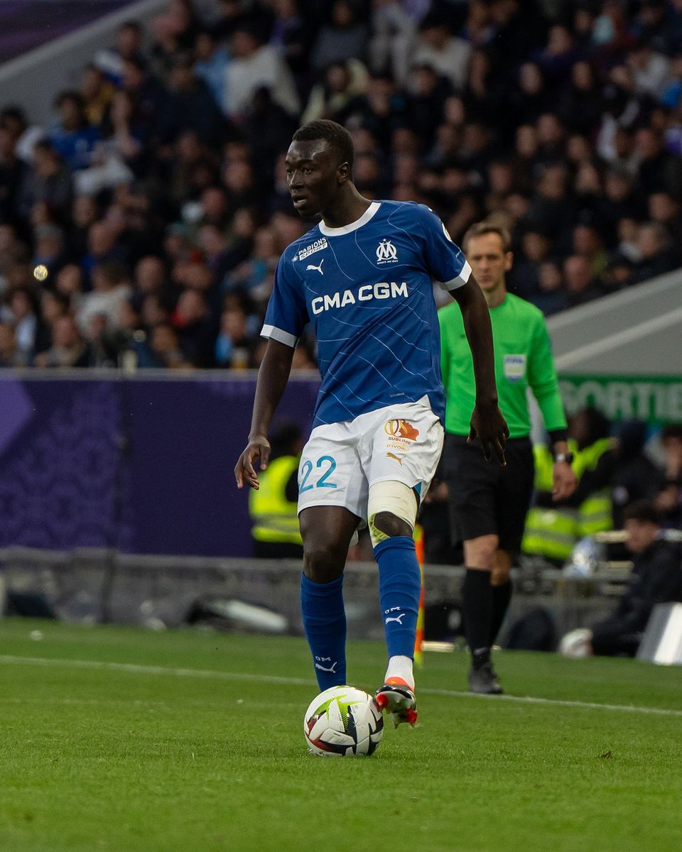 Ligue 1 🇫🇷 Pape Gueye donne l'avantage à l'OM à la 85e minute face au RC Lens ! 🔥 Son premier but de la saison en club.