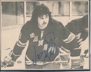 Curious about this photo of NYR rookie Don Murdoch. Must’ve been taken at 76 training camp as team shelved this style in 76-77 & when they returned to this look 2 seasons later it had “New York” written diagonally on the dark sweaters for the remainder of his NYR tenure. Anyone?