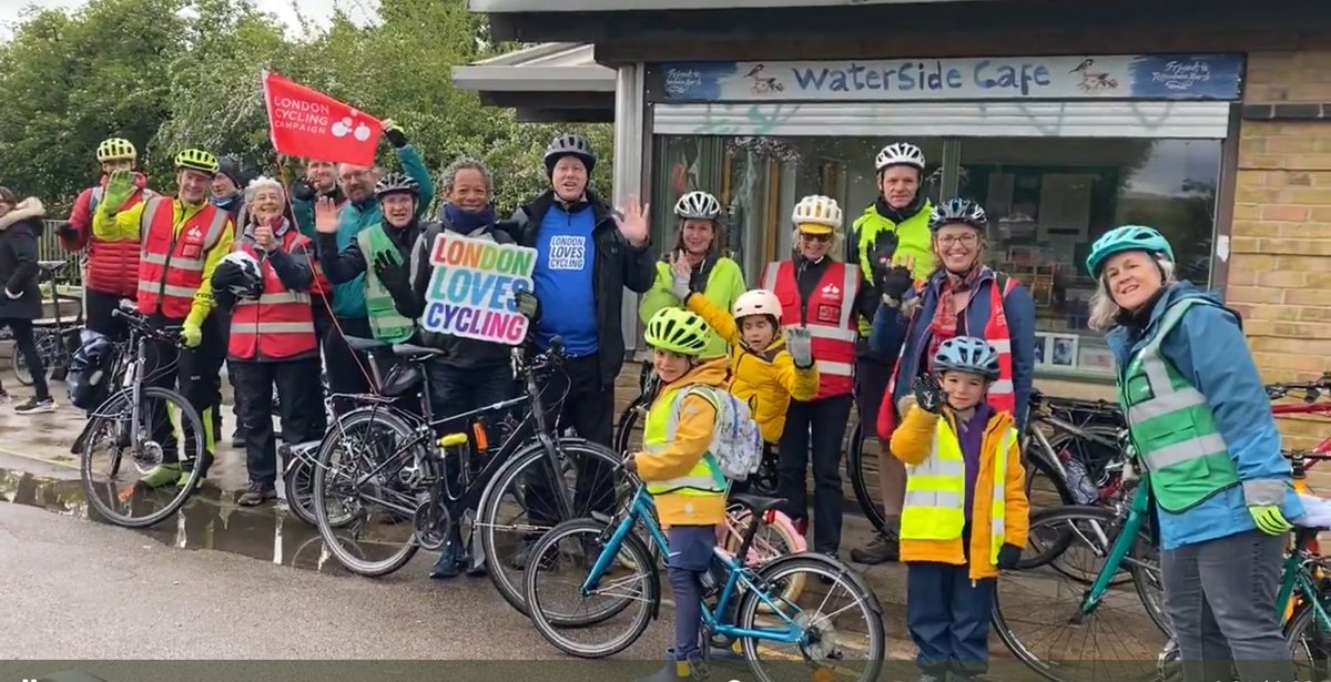 #justforbalance Here’s my story and that of my partner who was one of the only African heritage members of LCC before LTNs (now resigned). And below👇 a photo of “London loves cycling” that does not represent the London many of us know and love. hackneycitizen.co.uk/author/clairba…