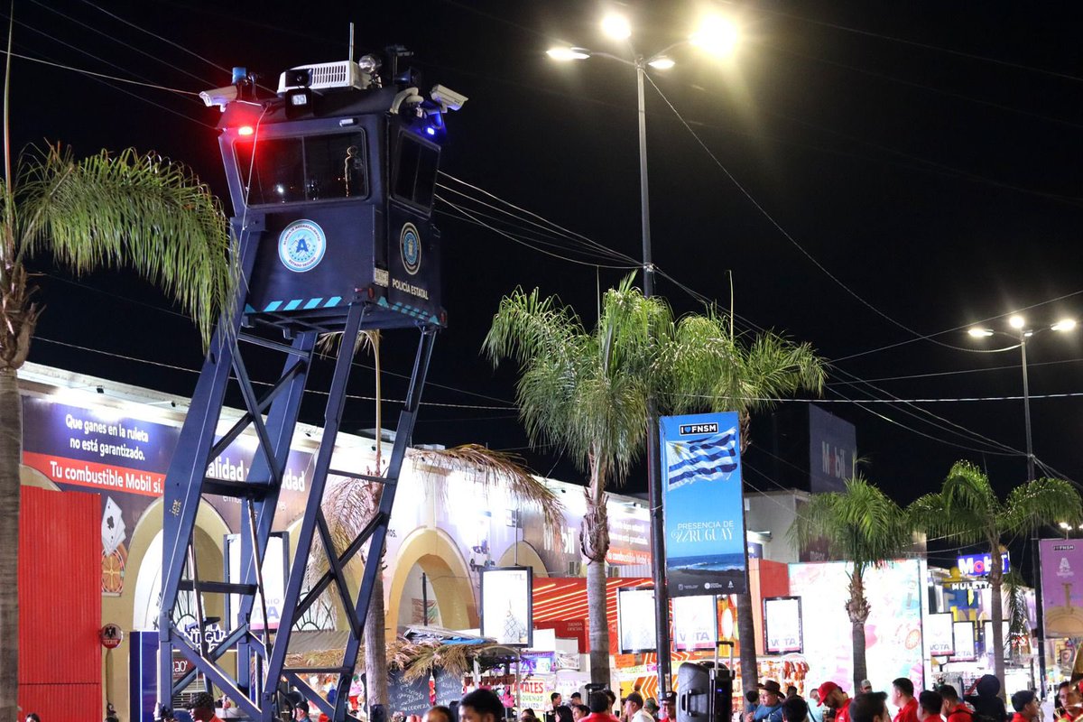 Recorremos diariamente el perímetro ferial y mantenemos la vigilancia constante, capturando cada detalle con drones, cámaras de alta resolución y la última tecnología disponible.

#EstadoVideovigilado