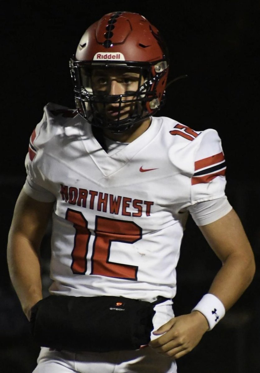 nwestfootball's tweet photo. ⭐️All-Time Guilford County Records⭐️
Tanner Ballou- Passing Records 🏈🥇@GCSchoolsNC  QB1 Congrats‼️

#vikingpride 🔴⚫️ @ballou_tanner 
@chrisrusiewicz @Coach_Luvara https://t.co/bGgRqlZjQD