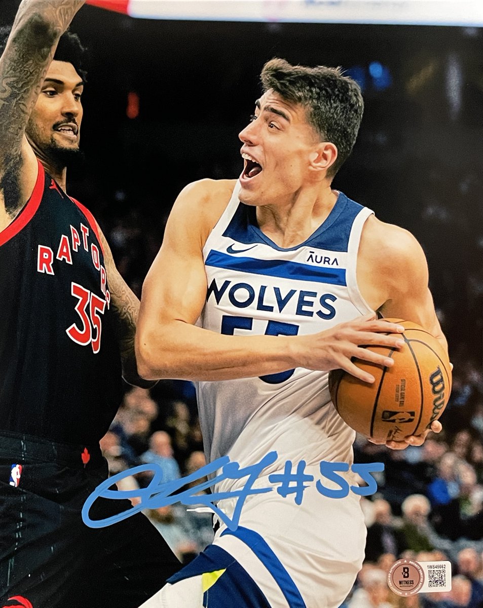 GAMEDAY GIVEAWAY! If the Timberwolves sweep the Suns, one lucky Wolves fan will win a Luka Garza signed photo! Enter to win👇 1. FOLLOW us 2. REPOST this That's it! Good luck and HOWL 🐺🏀