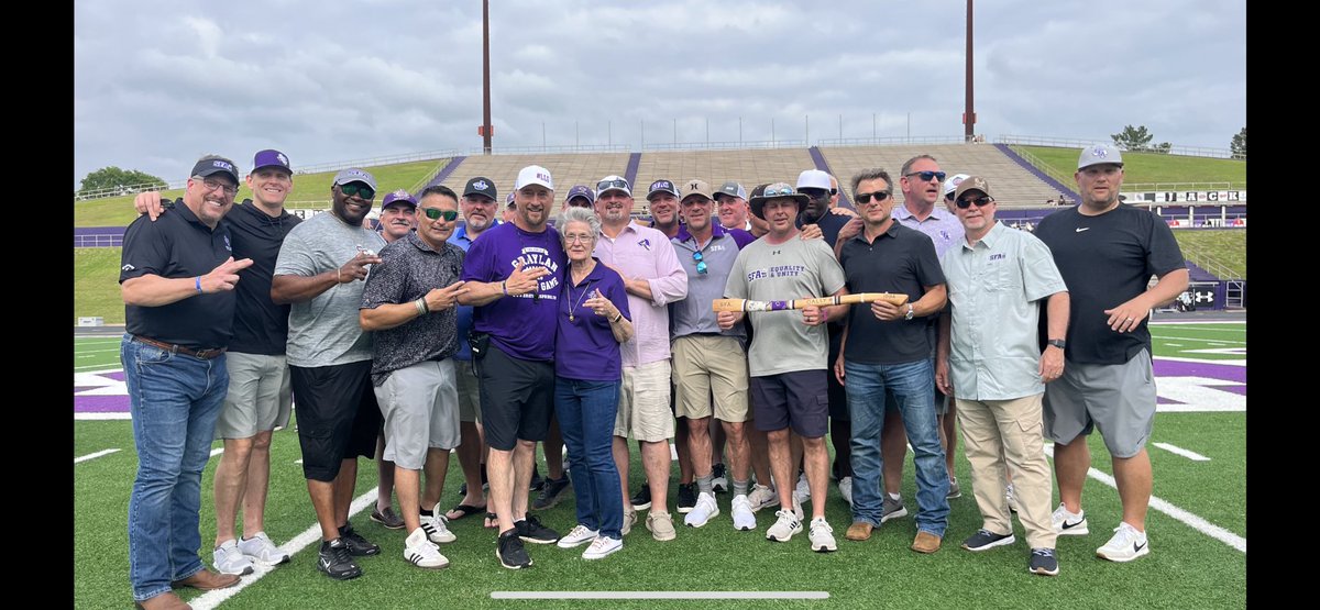 Chad_K83's tweet photo. IN DEATH AS IN LIFE, WE STAND TOGETHER, ALWAYS A FAMILY, ALWAYS A TEAM. THE BROTHERHOOD NEVER DIES.
- MARCUS LUTTRELL -
https://t.co/eBw9nfMSpP ⁦@CoachCarthel⁩ ⁦@coachzander⁩ ⁦@CoachTSitton⁩ ⁦@wylijm⁩ Cally Belcher/ 16 club 30yrs 💪💪💪 https://t.co/IPcX4mzlnL
