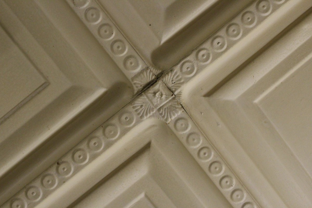 cannalabs420's tweet photo. This another old (1870s) building I'm workin' on with sweet metal ceiling above the drop ceiling. Also a nice probably walnut wood ceiling, to be refinished. Gained about 3' height here also, old school craftsmanship.
#diy #remod #repurpose #recycle #architecture #cannabis #NY https://t.co/w5yDCwLLWY