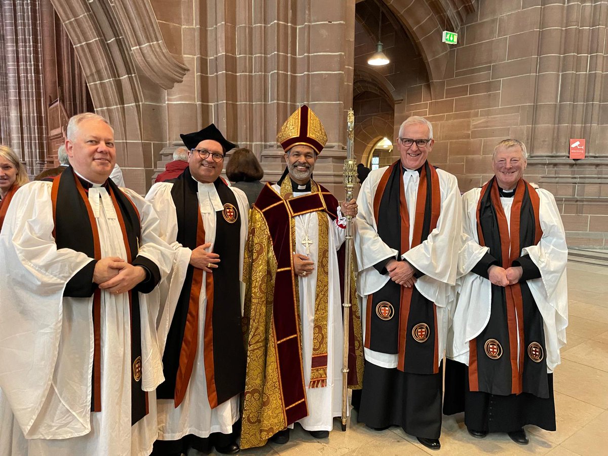 After Fr Yazid's installation at @LivCathedral this afternoon, four of our current clergy are now Honorary Canons. Here are Fr Crispin, Fr Yazid, Fr Bill, and Fr Ray with the Bishop of Liverpool. @crispin_pailing @addyconsultancy @JPerumbalath @LivDiocese