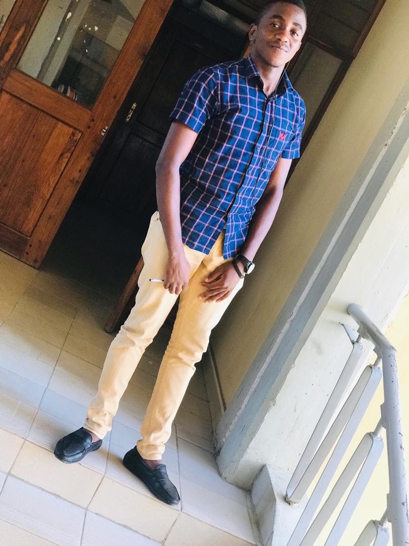 mayamicoliwenga's tweet photo. My young bro https://t.co/l3UENyGAY1