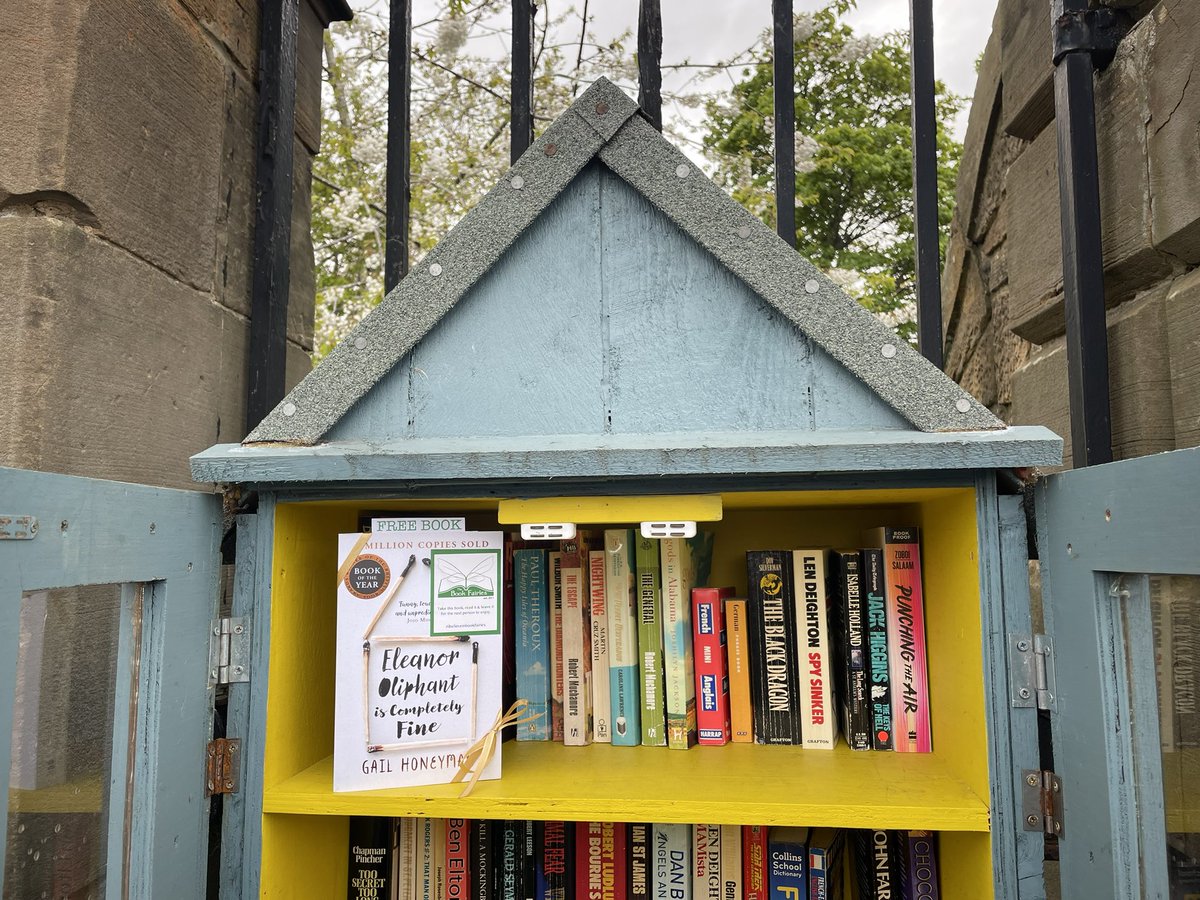 A pre loved copy of Eleanor Oliphant Is Completely Fine by Gail Honeyman was left by a book fairy in the little library outside Braidburn Valley Park in #Edinburgh. Did you find it? #Ibelieveinbookfairies #littlefreelibrary @GailHoneyman