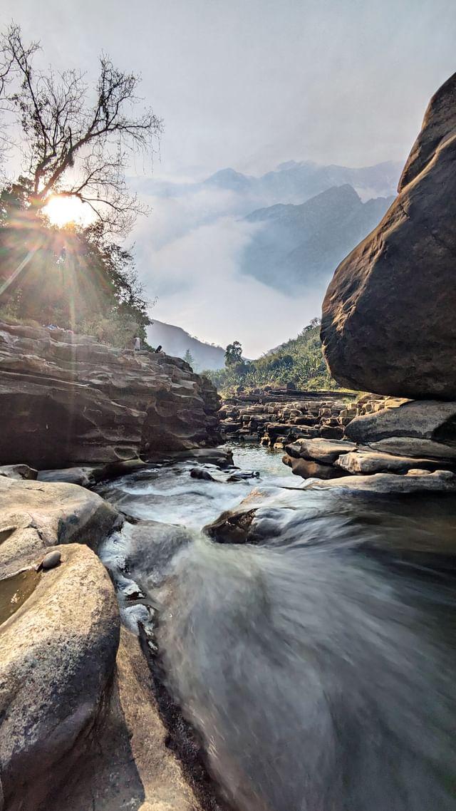 Nghaper li | Mizoram
.
.
Pic credit 📷 @rdee_____________27
.
.
.
#nghaper #nghaperli #river #stream #nature #mizoram #mizoraminsta #northeastIndia #luite #riverstream