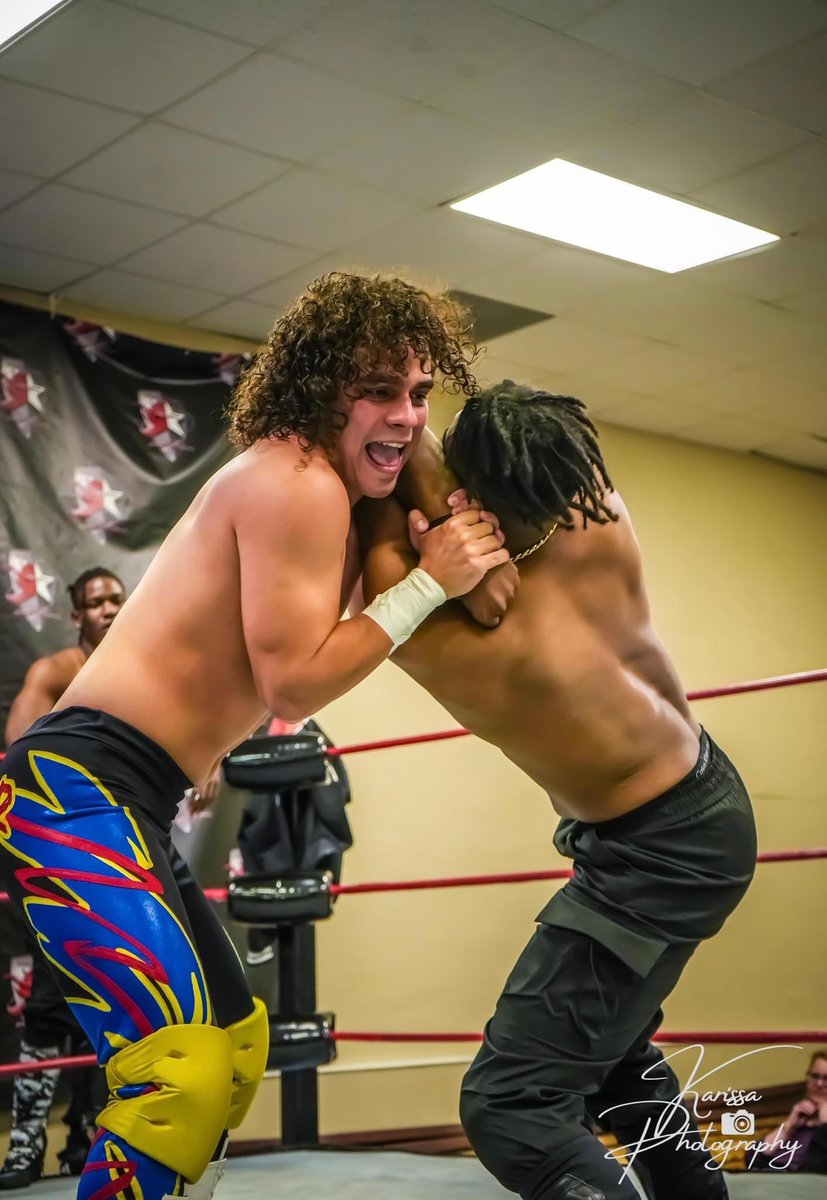 finding out I can flex in a top wristlock was a cheat code 🤼‍♂️: @FSPWrestling 📸: Karissa Photography