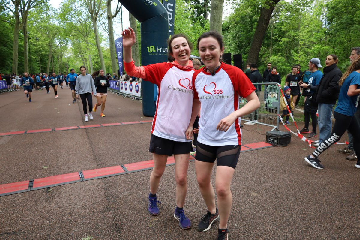 🏃🏻 Ils courent pour les #chrétiensdOrient !
Félicitations à nos 22 coureurs qui ont relevé la course des #10kmduBoisdeBoulogne ce matin sous le dossard de #SOSChrétiensdOrient !
Les fonds récoltés financeront la fabrication et l'installation de la cloche de l'église…