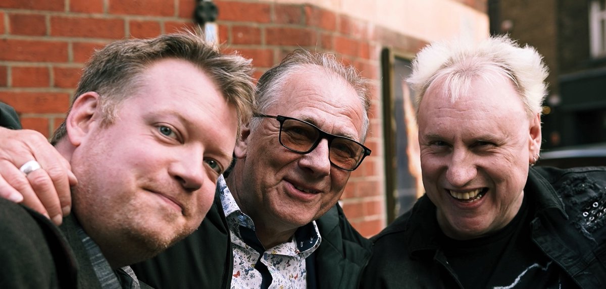 Sharing some time with those talented filmmakers Jake West and @TrussAaron, ahead of a packed-out screening at @ThePCCLondon of Jake's latest feature documentary, MANCUNIAN MAN: THE LEGENDARY LIFE OF CLIFF TWEMLOW. A great night, hosted by @frightfest's @paulmcevoy