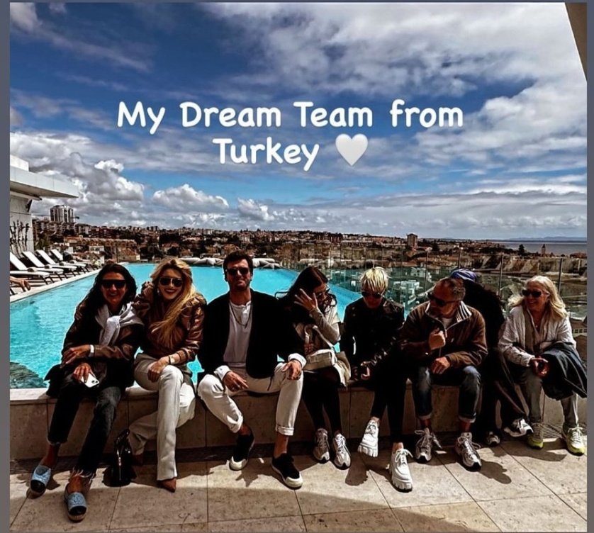 #KıvançTatlıtuğ #BaşakTatlıtuğ with family &amp; friends. #Lisbon #Vacation