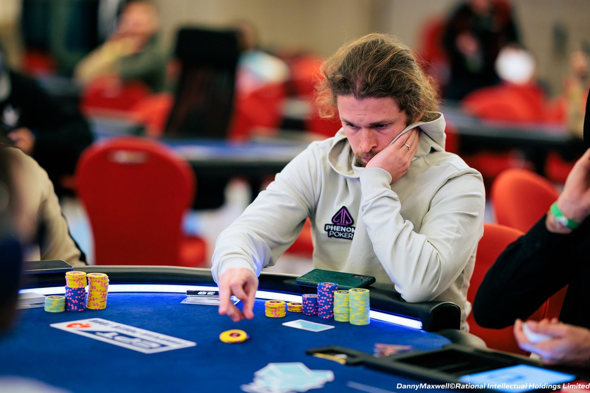 PokerNews (@pokernews) on Twitter photo 💰 It's getting serious in the <a href="/PokerStars/">PokerStars</a> <a href="/PokerStarsFR/">PokerStarsFR 🔞</a> EPT €100,000 SHR!
15 players remain - only 11 will make the money. <a href="/JustinBonomo/">Justin Bonomo 🇵🇸</a> leads the way, with <a href="/BenHeath48/">Ben Heath</a> close behind.
⬇️ live updates ⬇️ 💰 It's getting serious in the <a href="/PokerStars/">PokerStars</a> <a href="/PokerStarsFR/">PokerStarsFR 🔞</a> EPT €100,000 SHR!
15 players remain - only 11 will make the money. <a href="/JustinBonomo/">Justin Bonomo 🇵🇸</a> leads the way, with <a href="/BenHeath48/">Ben Heath</a> close behind.
⬇️ live updates ⬇️