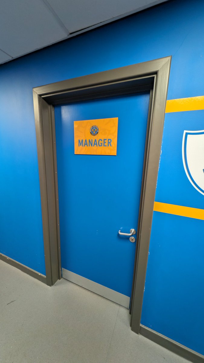 A big thanks to all at @shrewsburytown for welcoming me to the Croud Meadow on Friday. It was great to take a look behind the scenes and discover more about the club's history. Good luck for next season.