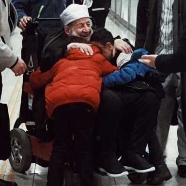 'Ben bütün bu manasız iç sıkıntılardan, senin var olduğunu hatırlayarak sıyrılıyorum..'