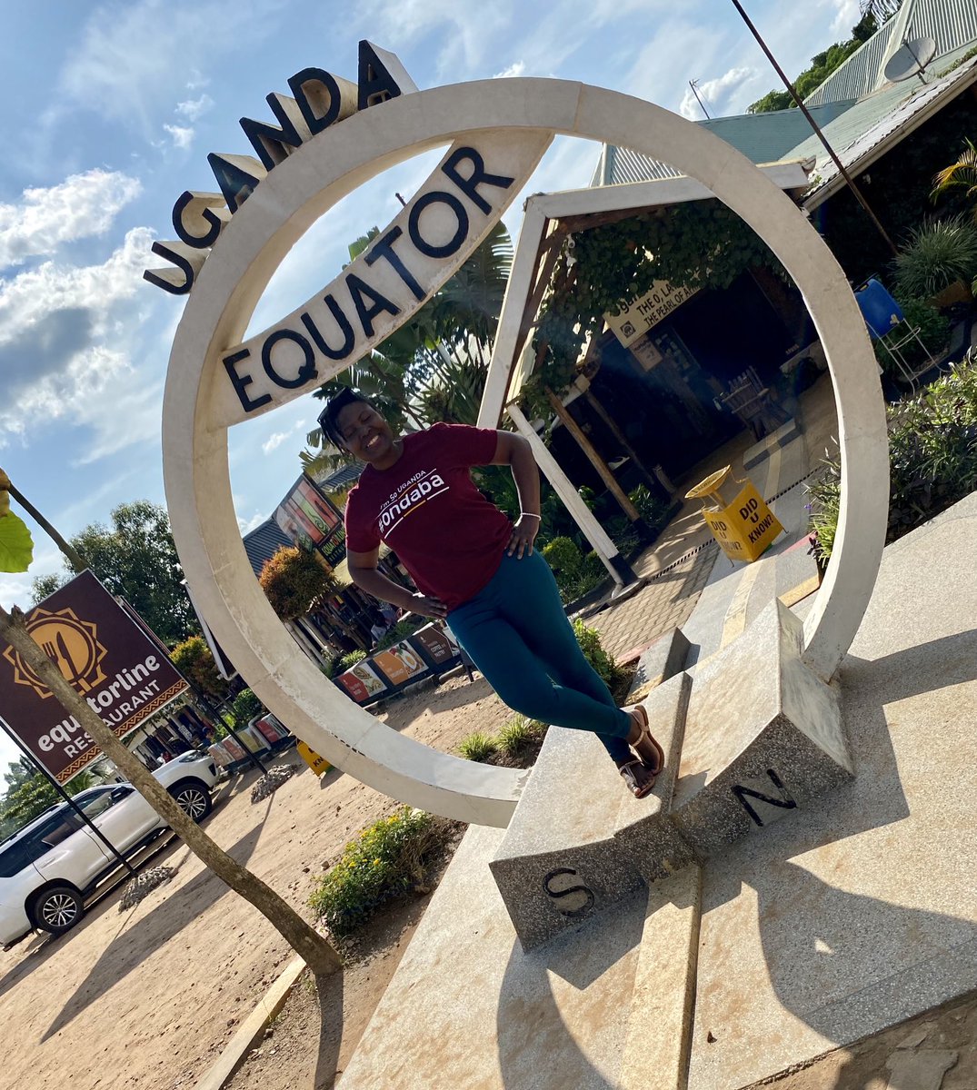 When you can’t work out whether to step in the Northern or Southern Hemisphere and you decide to stay put and be still for a moment! #BeStill #VisitUganda #UgandaEquator #ImSoUganda #Ondaba ⁦@Ondabauganda⁩ ⁦@UdahpUk⁩