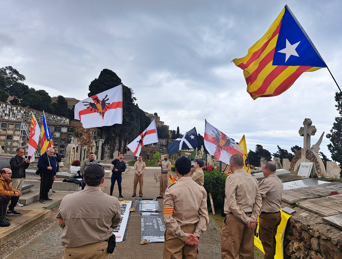 MIC_Catalunya's tweet photo. Homenatge als Germans Badia, passió, caràcter i dignitat! Reposeu en pau germans,  els identitaris catalans sempre serem fidels a la vostra memòria. Ens  volen silenciats i cada dia som més forts i estem més preparats esperant la gran batalla. https://t.co/J49g5qoYFd