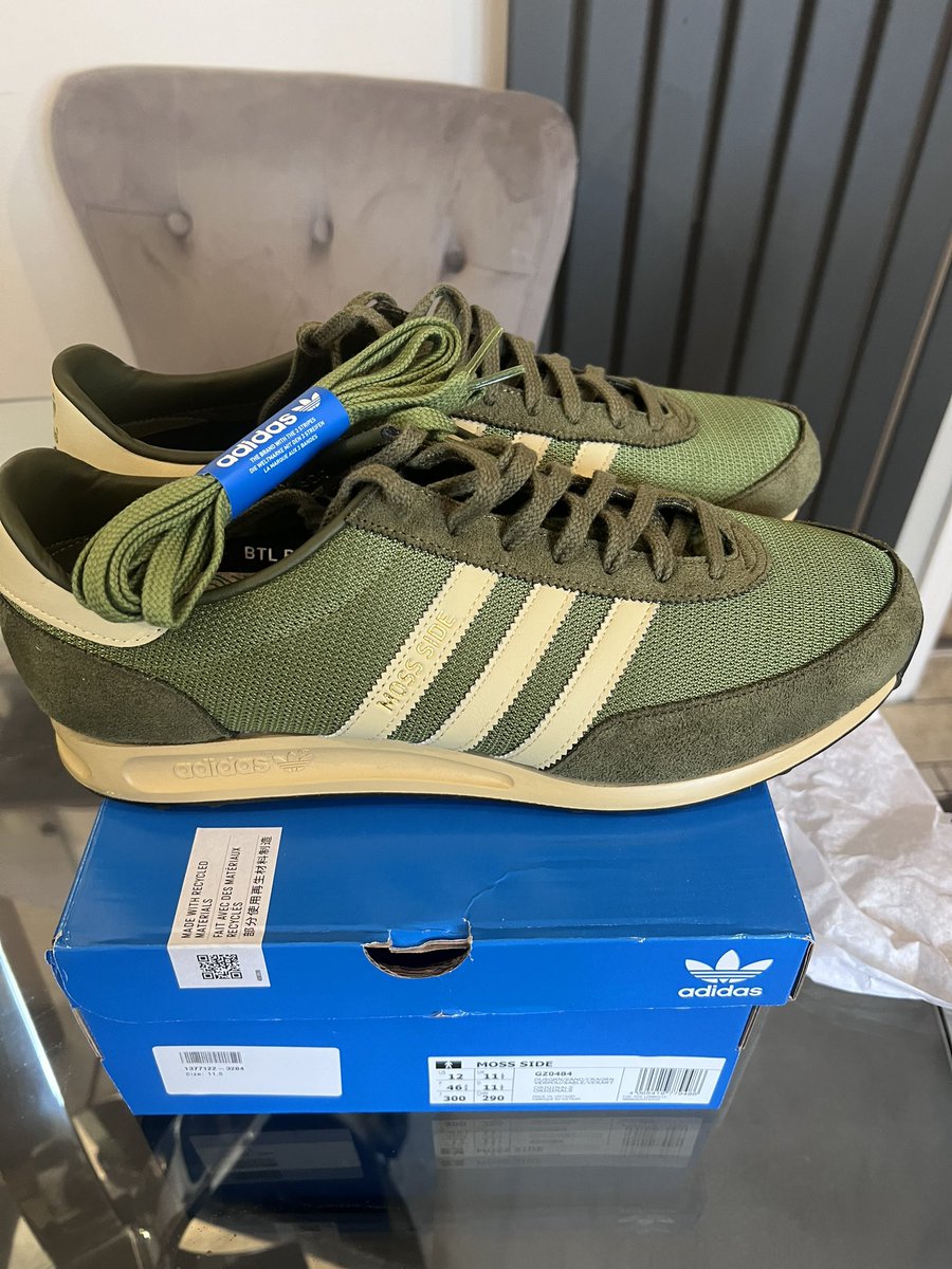 @adiFamily_ Adidas Moss Side 9/10 condition worn once U.K. 11 £75 plus post