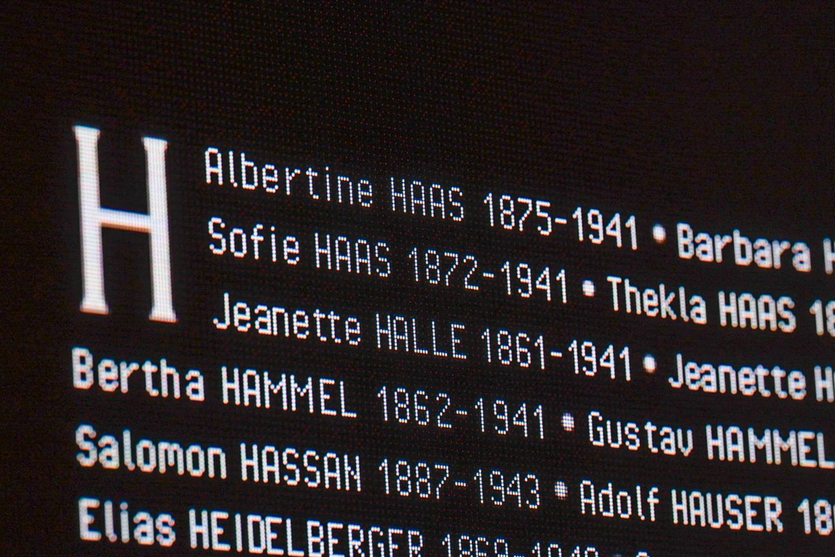 Beaucoup d’émotions lors de l’inauguration du mur numérique des noms du @Shoah_Memorial en hommage aux Juifs de France morts durant la Seconde Guerre mondiale. 4 000 noms qui viennent s’ajouter aux 76 000 déjà présents. C’est une victoire contre l’oubli que nous célébrons.