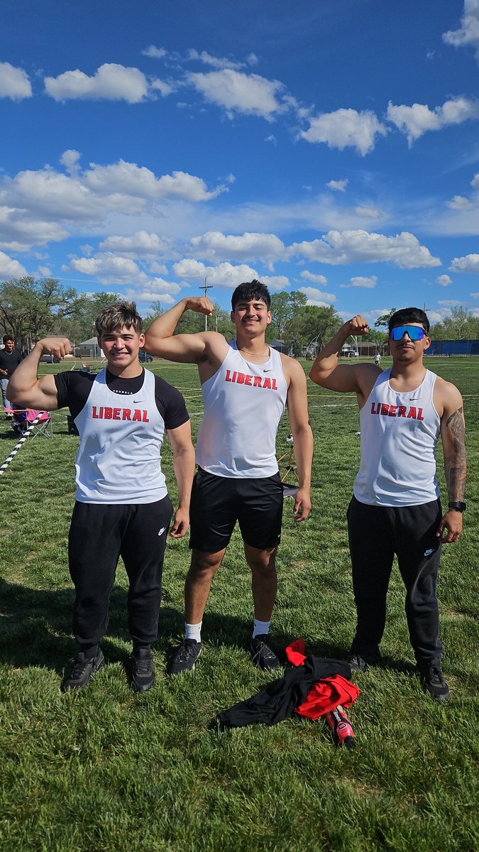 Friday, all 3 javelin throwers threw PR's!!!! Ivan Moreno took 3rd overall and increased his PR by 17 feet!!!