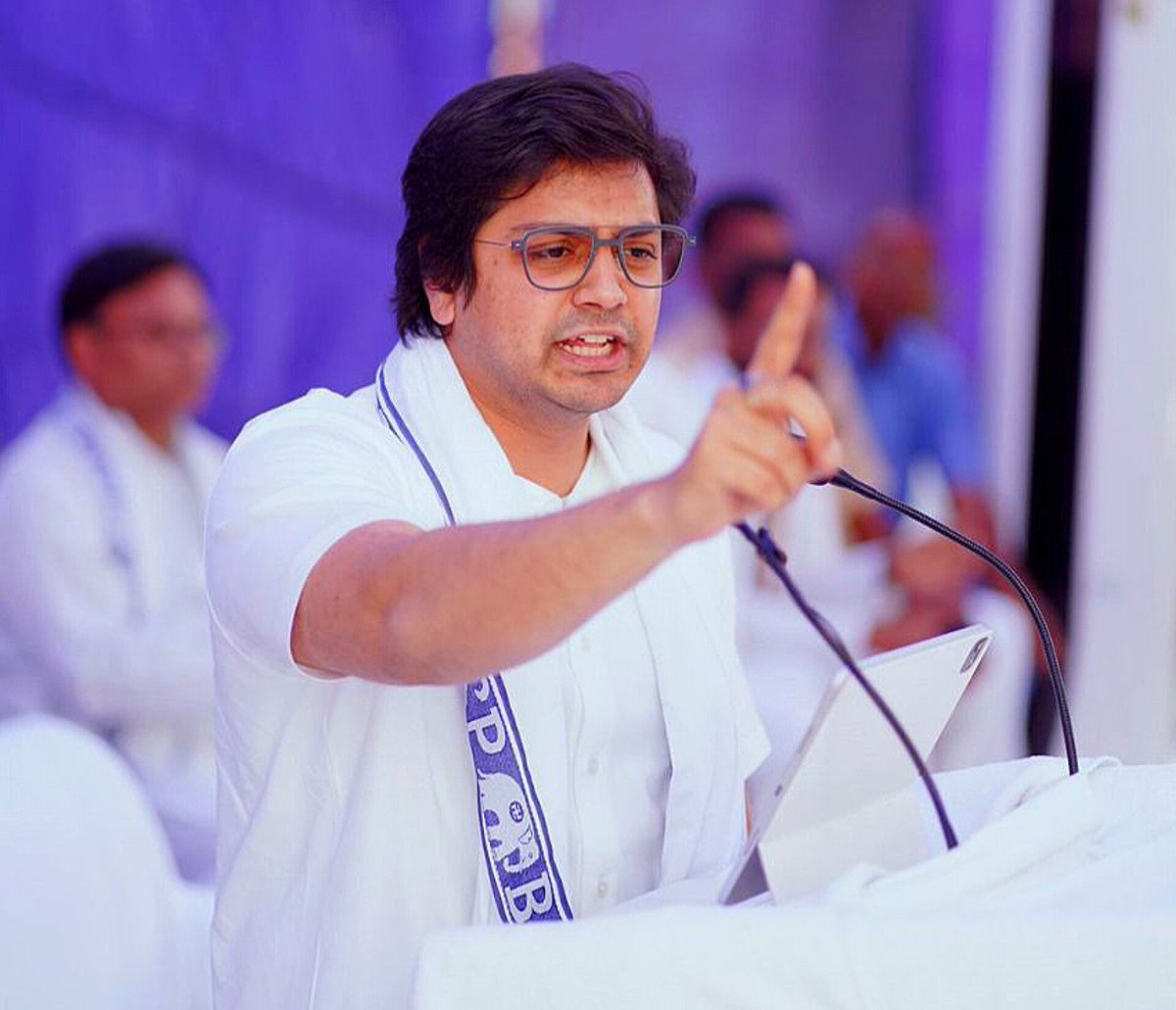 बीजेपी सरकार का काल ये आकाश आनंद।

#IStandwithAkashAnand