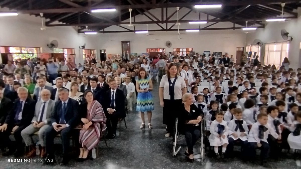 UNESCOmvdo's tweet photo. Hoy celebramos los 100 años de la Escuela Artigas 🎓🇺🇾🇵🇾 en Asunción. Agradecimientos a los Ministros @pdasilve, @OrtizSemidei, @MECpy, @vickitacaceres, y @QGoni por permitir que @UNESCOmvdo sea parte de este ejemplo de #DiplomaciaEducativa para el mundo. 🌍 @UNESCO_es @ANEP_Uruguay @MEC_Uruguay @MinEdu_ePY