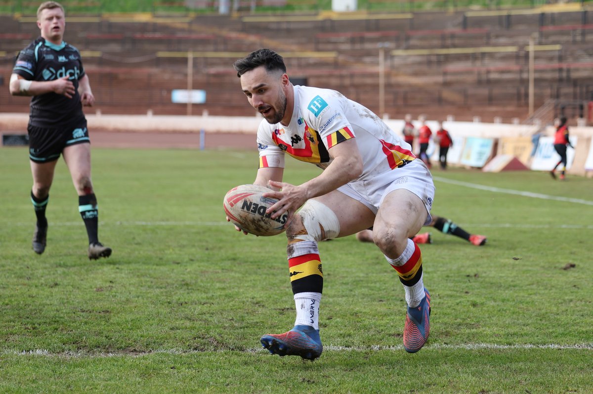 💪 Great to see @OfficialBullsRL's Tom Holmes back in action this afternoon, and scoring Bradford's second try of the game!