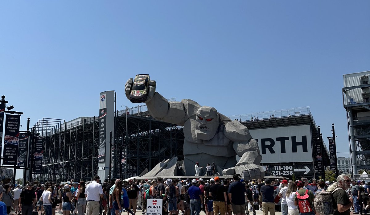 Not a cloud in the sky today at the @MonsterMile! #NASCAR