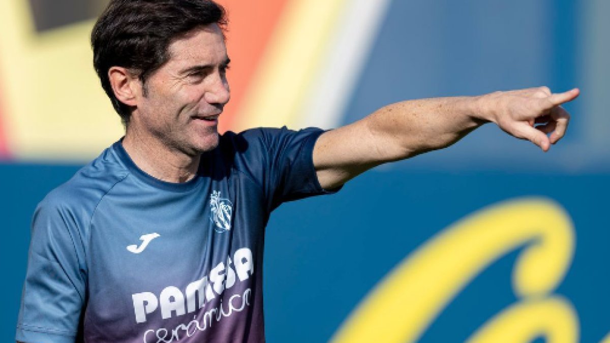 Marcelino no quiere complicar a su plantilla con un fútbol bonito. Retrato de manual a Pacheta y a Setién. Este Villarreal en tres toques sabe estirar su juego y crear peligro de forma rápida. Sin dudas, ha dado con la tecla #VillarrealRayo