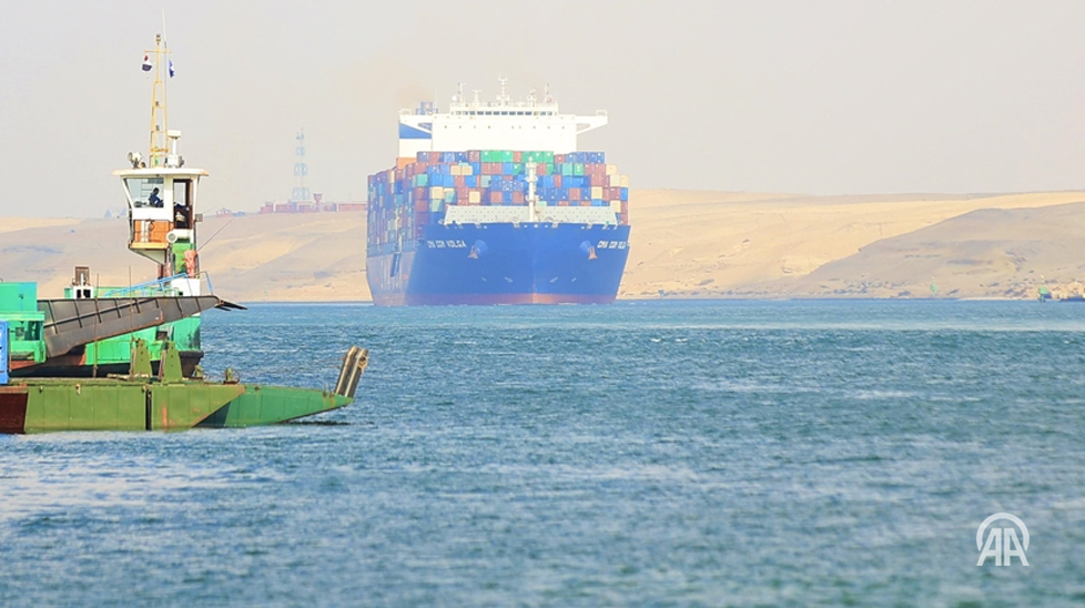 Suez Canal revenue drops by 50% amid growing tension in Red Sea, Egypt’s planning minister says v.aa.com.tr/3204568