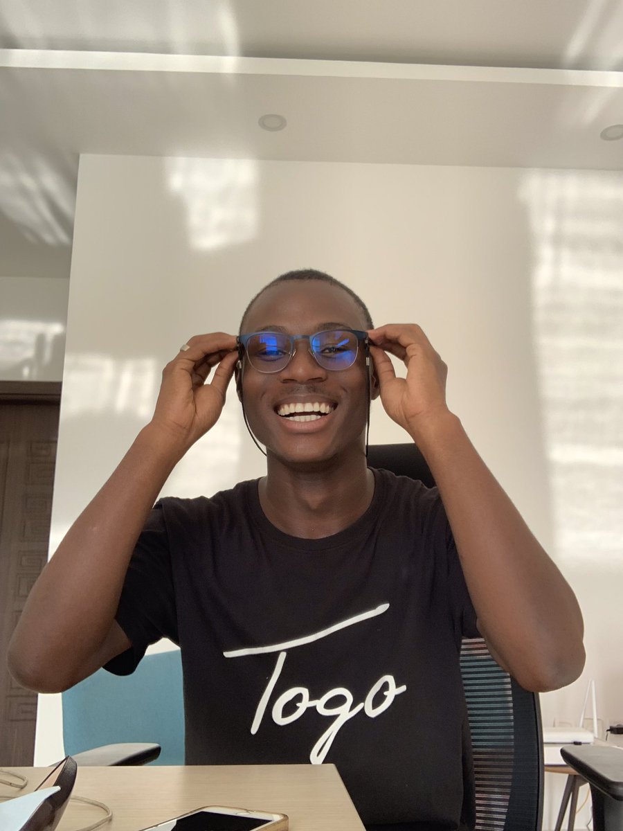 M A N O U tweet media