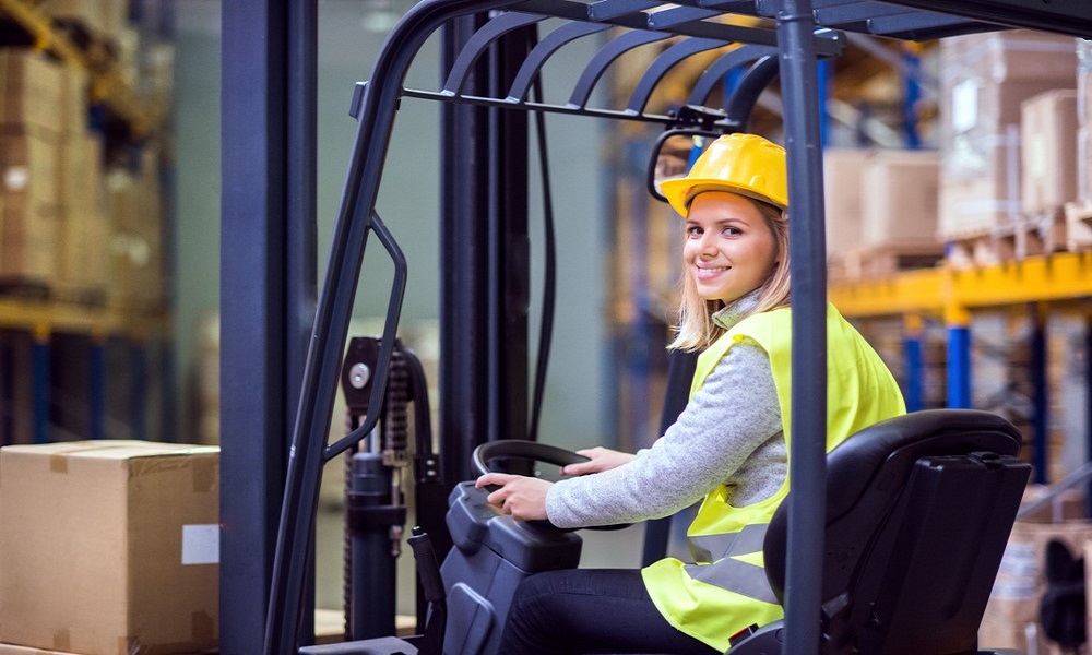 Looking for a job that gives you a lift?

Find out more from @NationalCareers about the many great roles in Delivery and Storage and search for the latest vacancies here ow.ly/OkrO50HPEIj

#DeliveryJobs #DrivingJobs #WarehouseJobs #LogisticsJobs