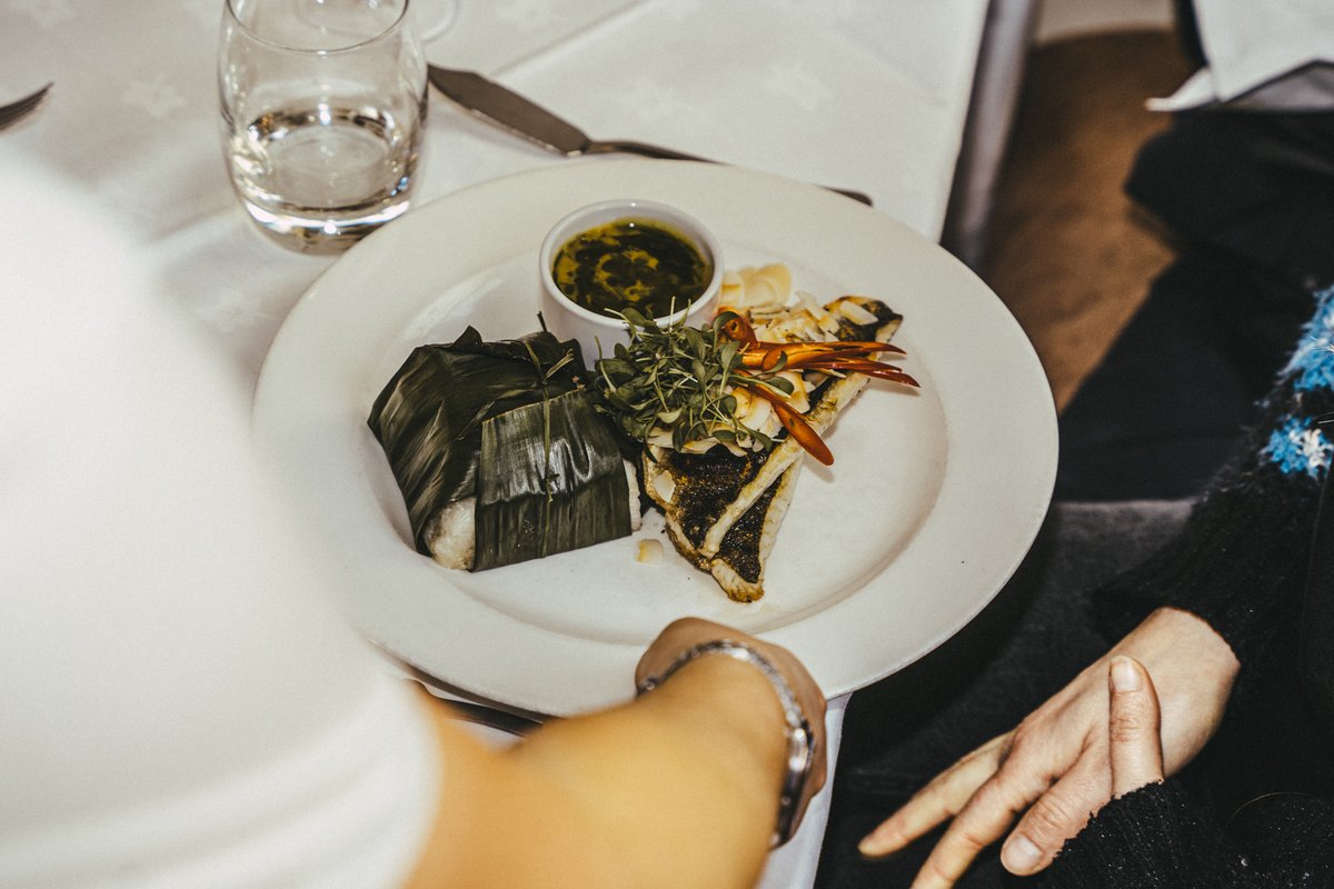 English’s head chef Yuri Magni and the team have crafted an exceptional new Spring Menu, their passion and creativity shine through in each dish. Come and enjoy the taste of spring with us, and book a table on our website: loom.ly/JJnqdhM #englishs #englishsofbrighton