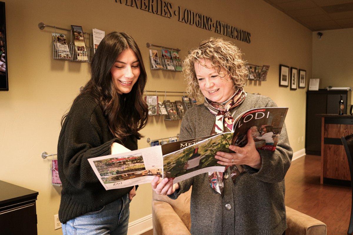 visitlodi's tweet photo. Planning your visit to Lodi, Ca? We would love to answer any questions you may have here at the Visitor's Center! Stop by at 25 N School St.
https://t.co/fkJ7nIcI9w
#wine #wineregion #lodica #wineries #stuckinlodi #winecountry #lodiwinecountry https://t.co/muKwLymbhp