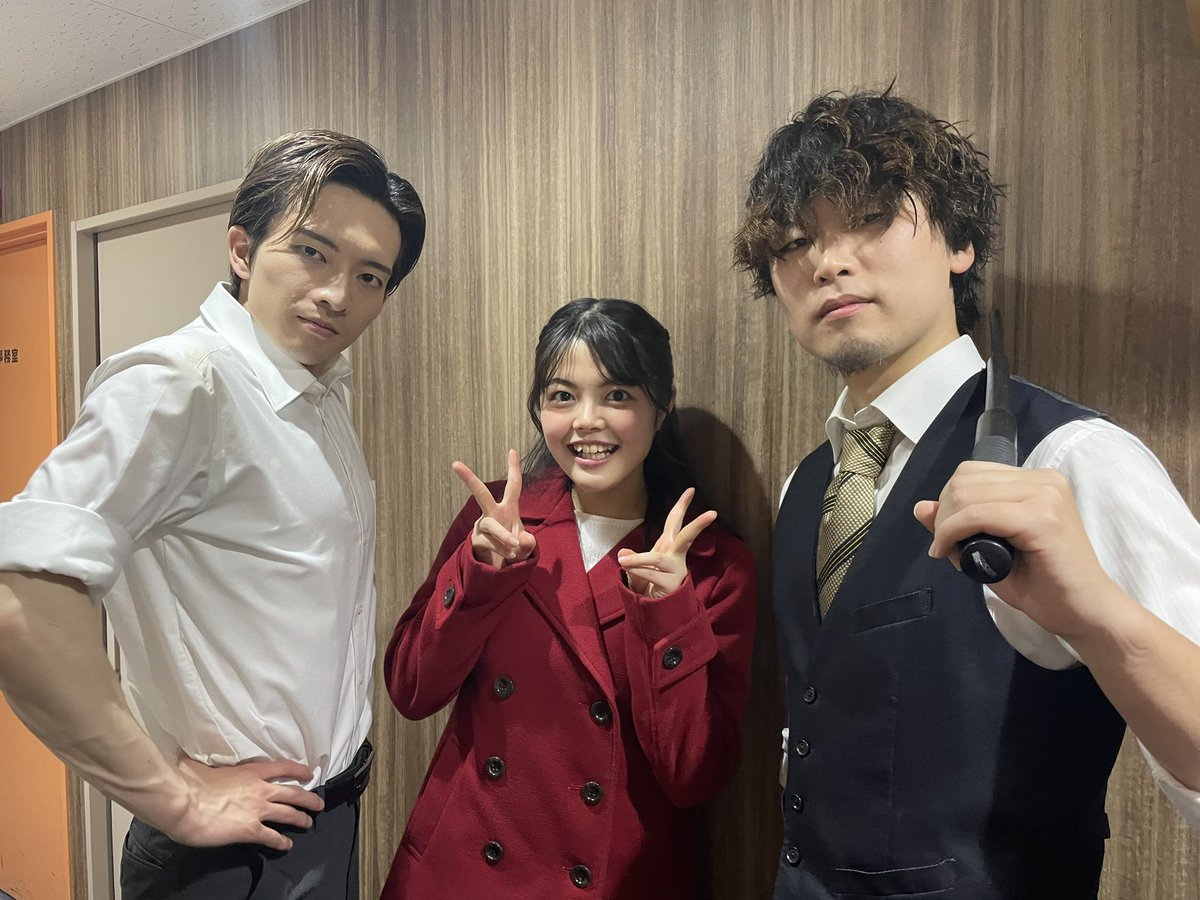 sssuwii's tweet photo. 昨日にはなりますが、

無事に千秋楽終えることができました‼️
来てくださった皆様、スタッフの皆様、キャストの皆様に“ありがとう”です。

また、舞台に立てるよう頑張ります💪

(お侍さんたちに囲んでもらえて幸せ♡)
(ヨシノちゃんと絡む数少ないキャストの刑事さんとも)

#サイレントナイト2024 https://t.co/wCokPsZtdf